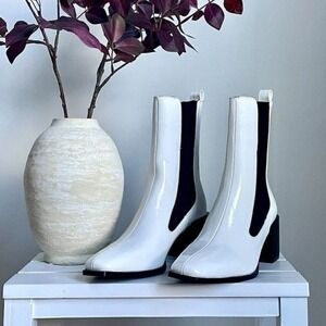 NEW Zella Chelsea Heeled Boots‎ White Womens 6 Retro 60s 70s Disco Funky ShuShop